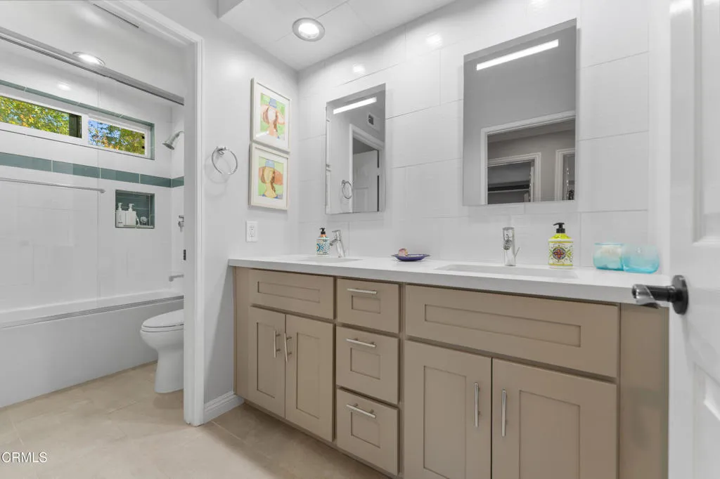 3153 Dragonfly Street, Glendale, California 91206 home-pic-37